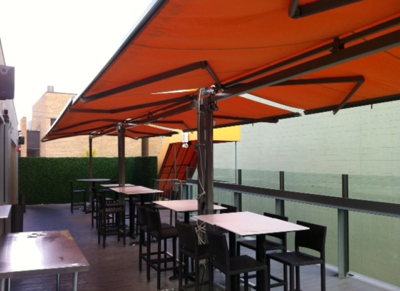 Outdoor Seating Retractable Awning