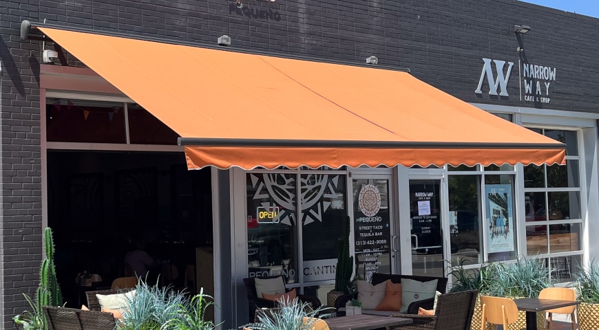 Retractable Awning Options for Business Owners