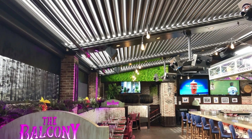 Louvered Pergola Options for Business Owners